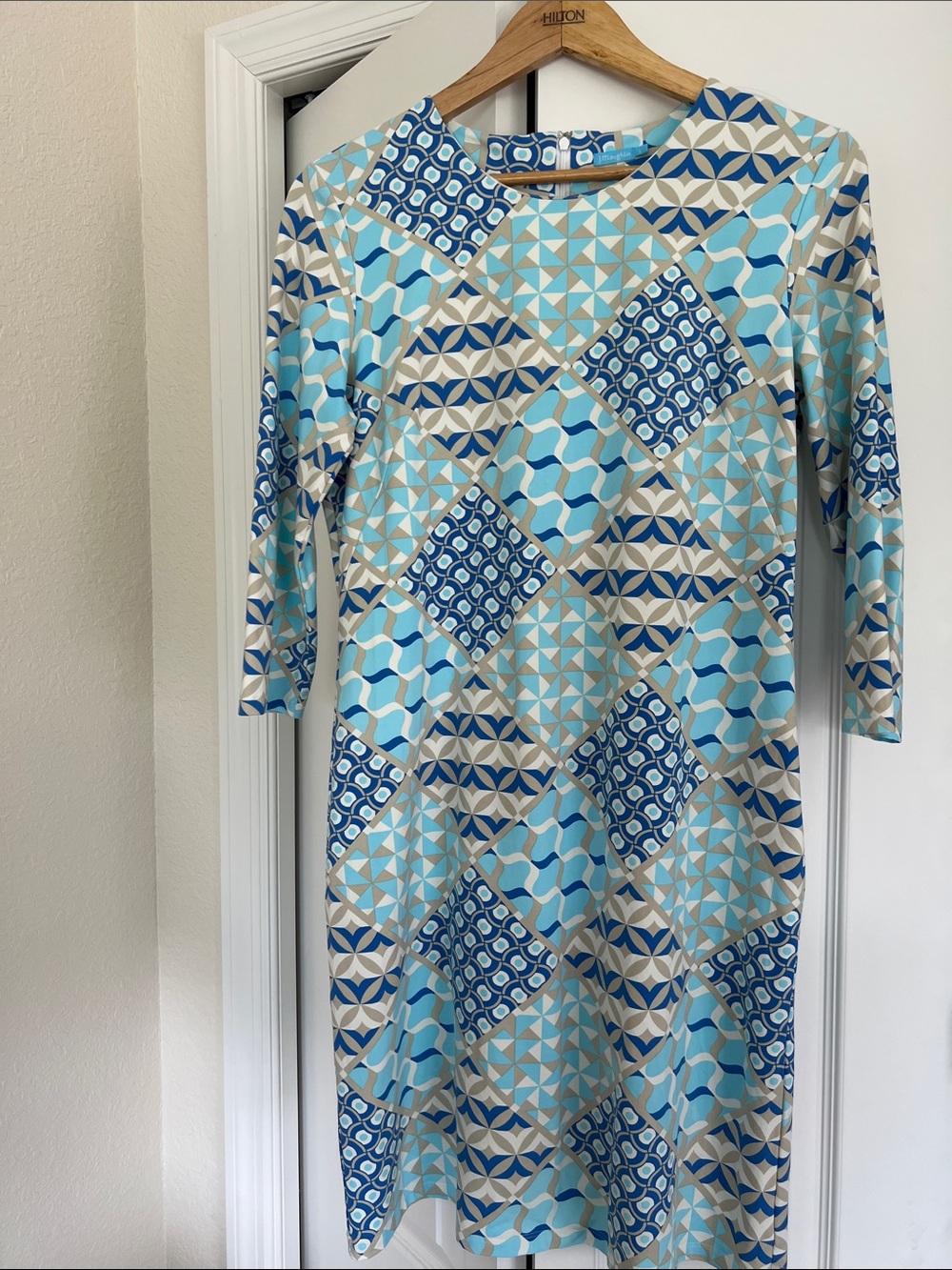 J McLaughlin Blue Geometric Midi Dress with Three-Quarter Sleeves